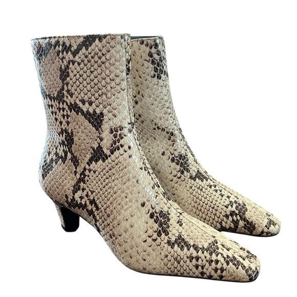 Schutz Dellia Leather Bootie Snake Print Mid  Sculptural Heel Square Toe NEW 5 - Picture 1 of 8